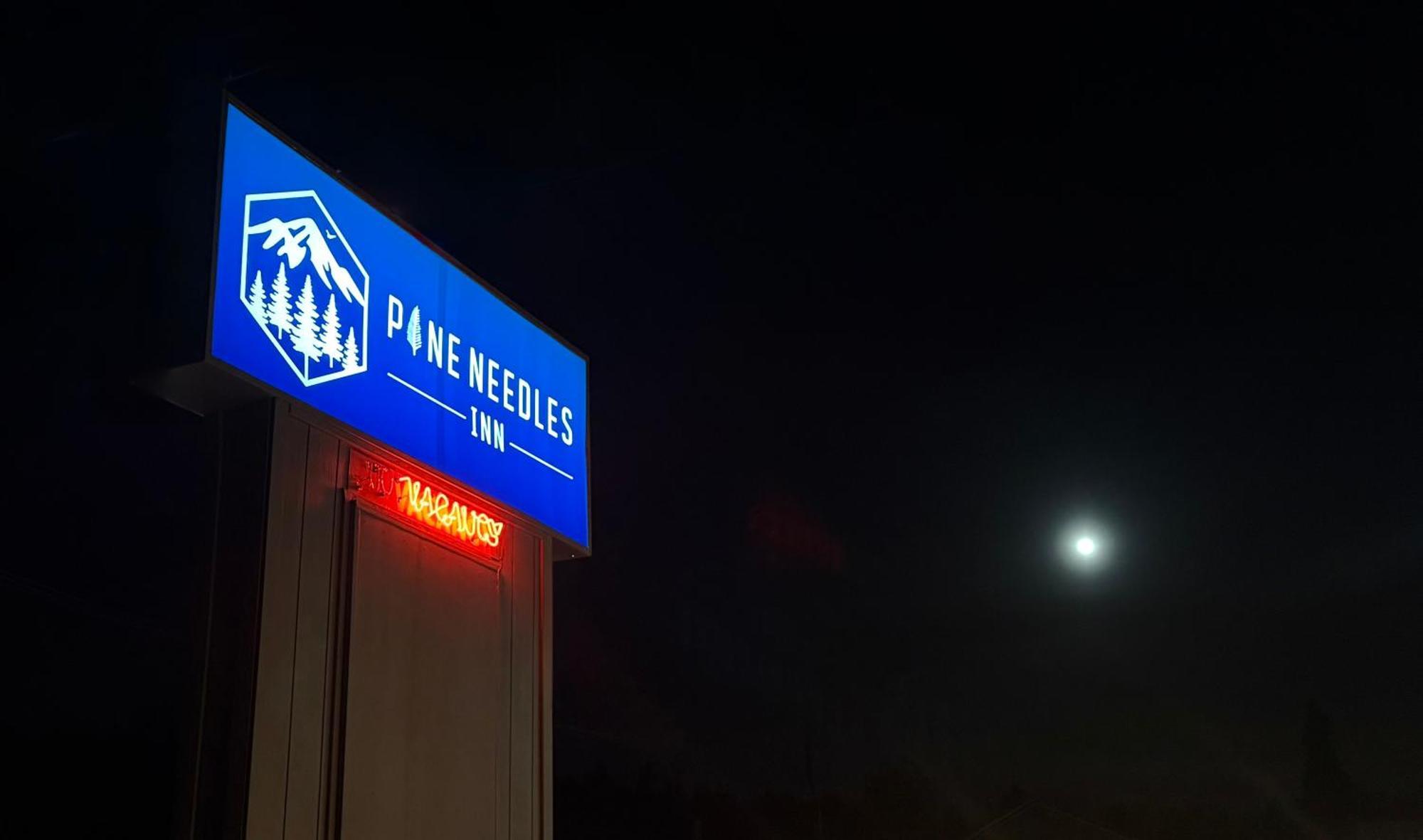 Pine Needles Inn 마운트샤스타 외부 사진