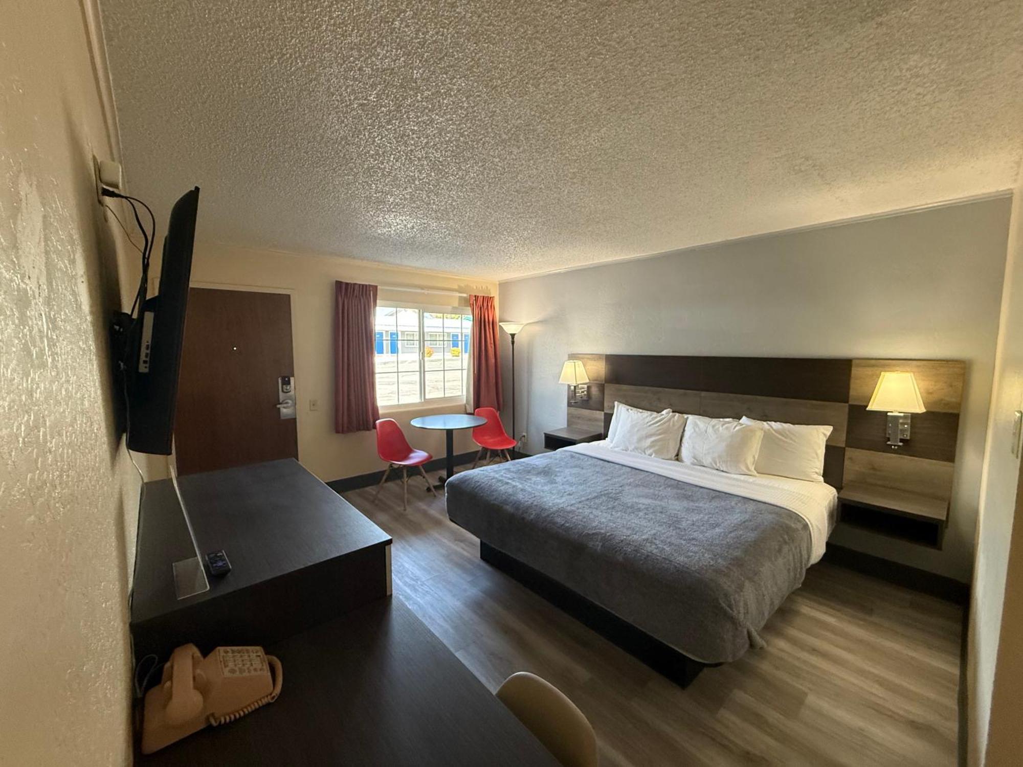Pine Needles Inn 마운트샤스타 외부 사진
